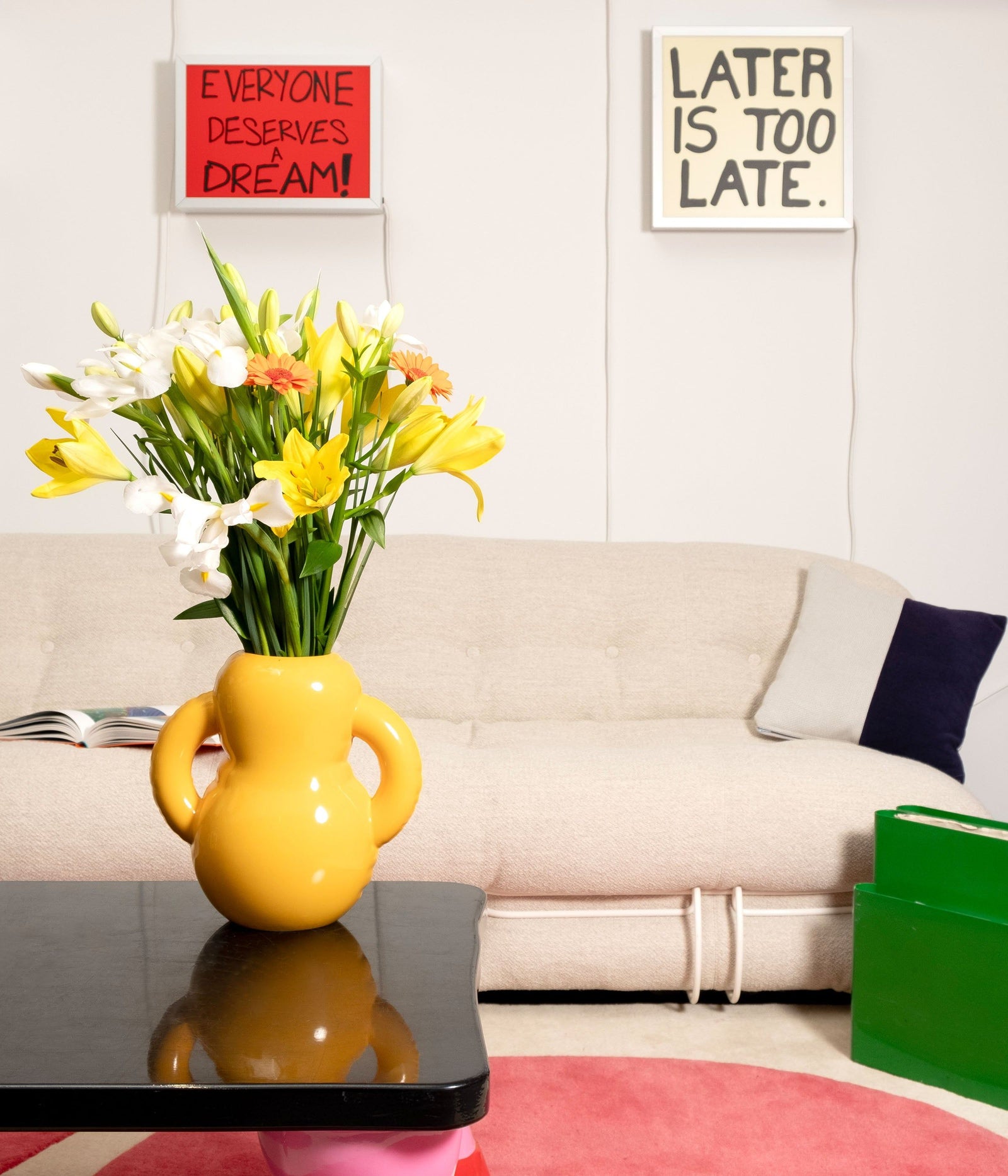 Vase 'OSCAR' Yolk Gloss