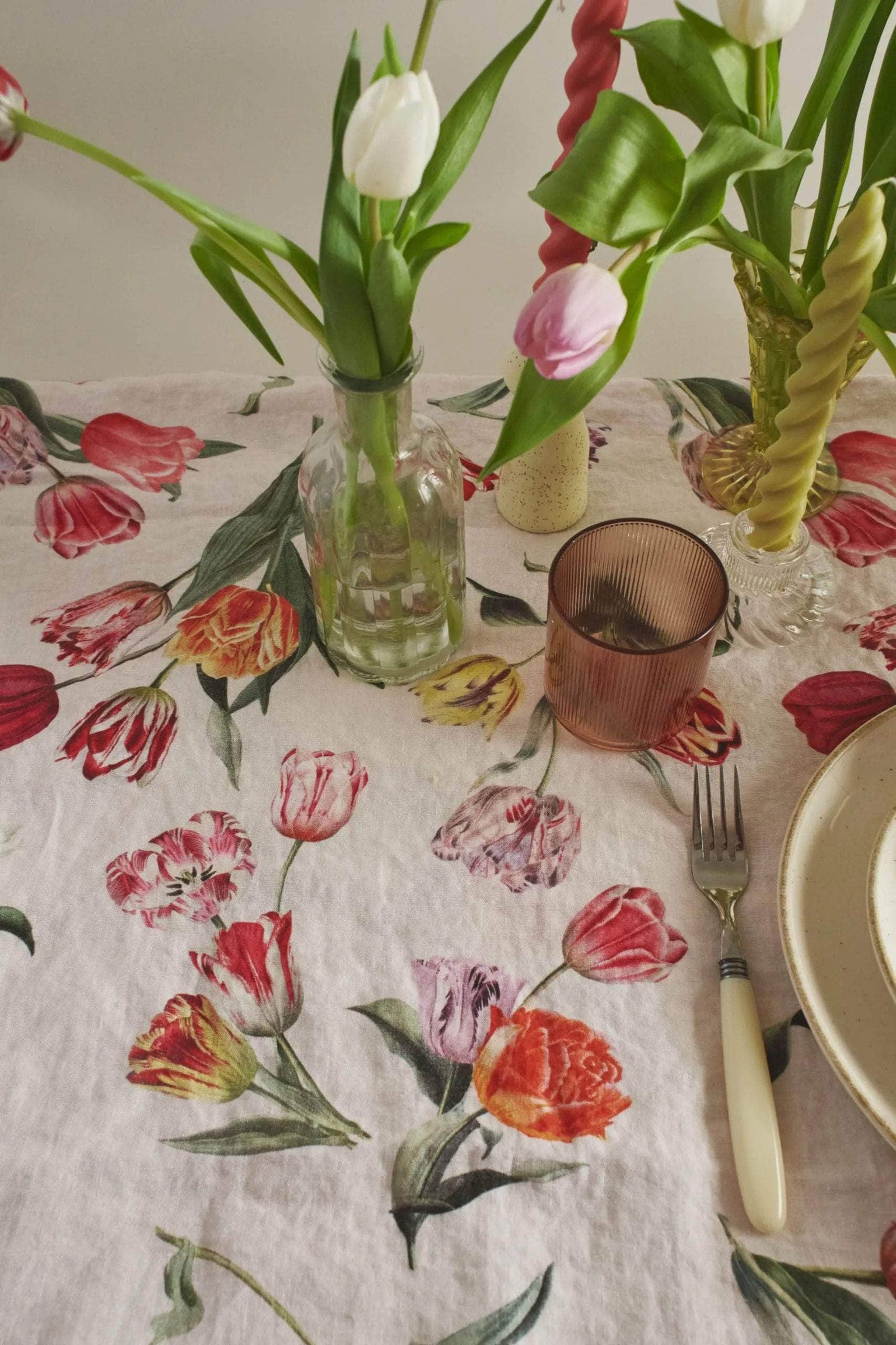 The Tulips Linen Tablecloth - Blush