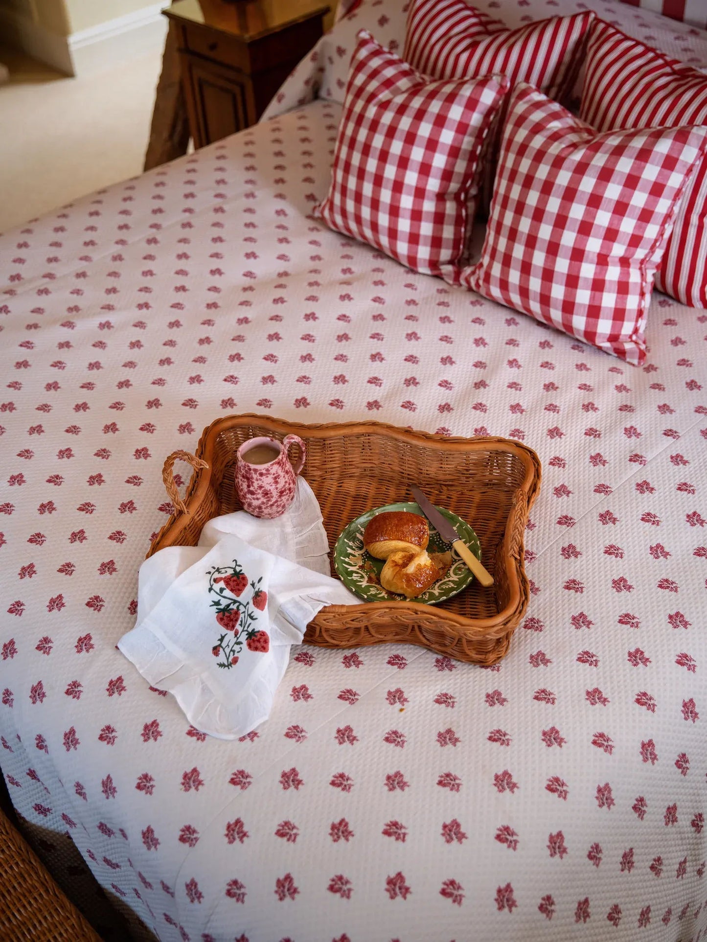 Hadley Tray