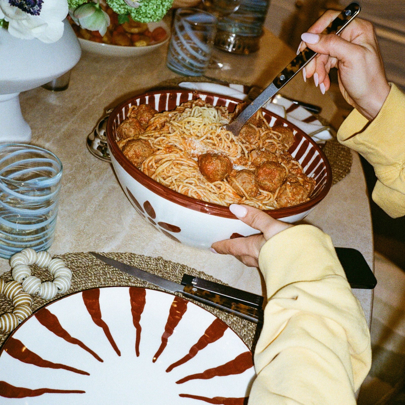 Veraneo Serving Bowl - Espresso