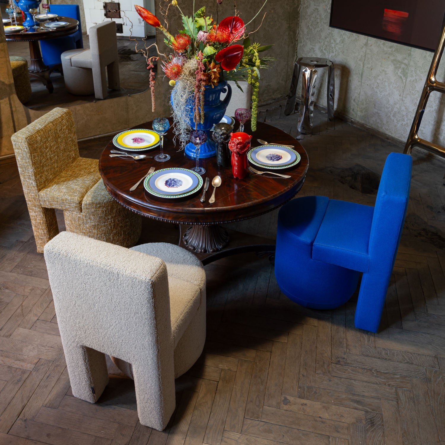 Fossil - Sculptural Dinning Chair