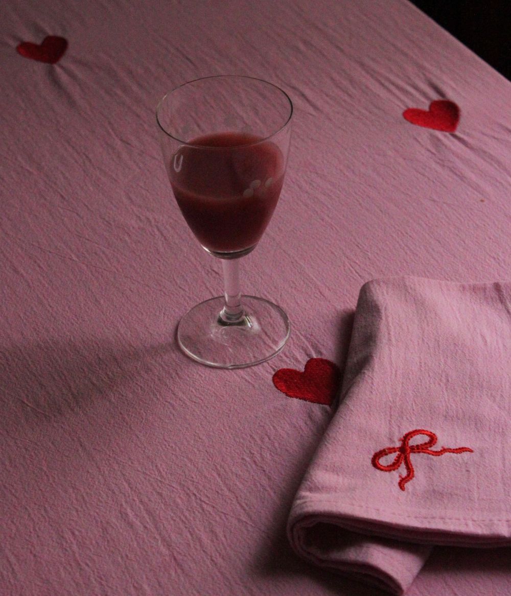 Tablecloth Pink Hearts