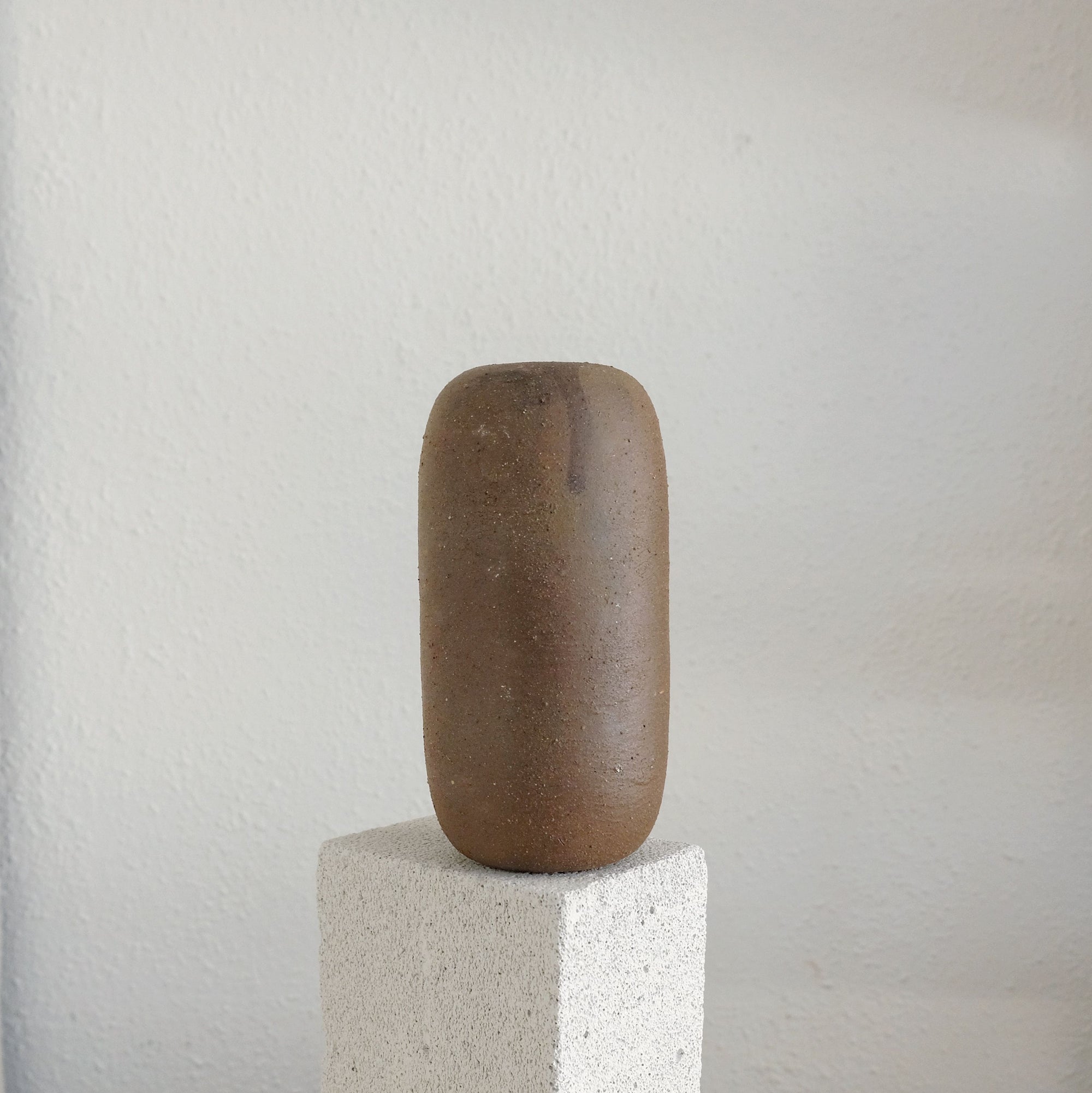 Eliana - Ceramic Vase - Dark Wild Clay