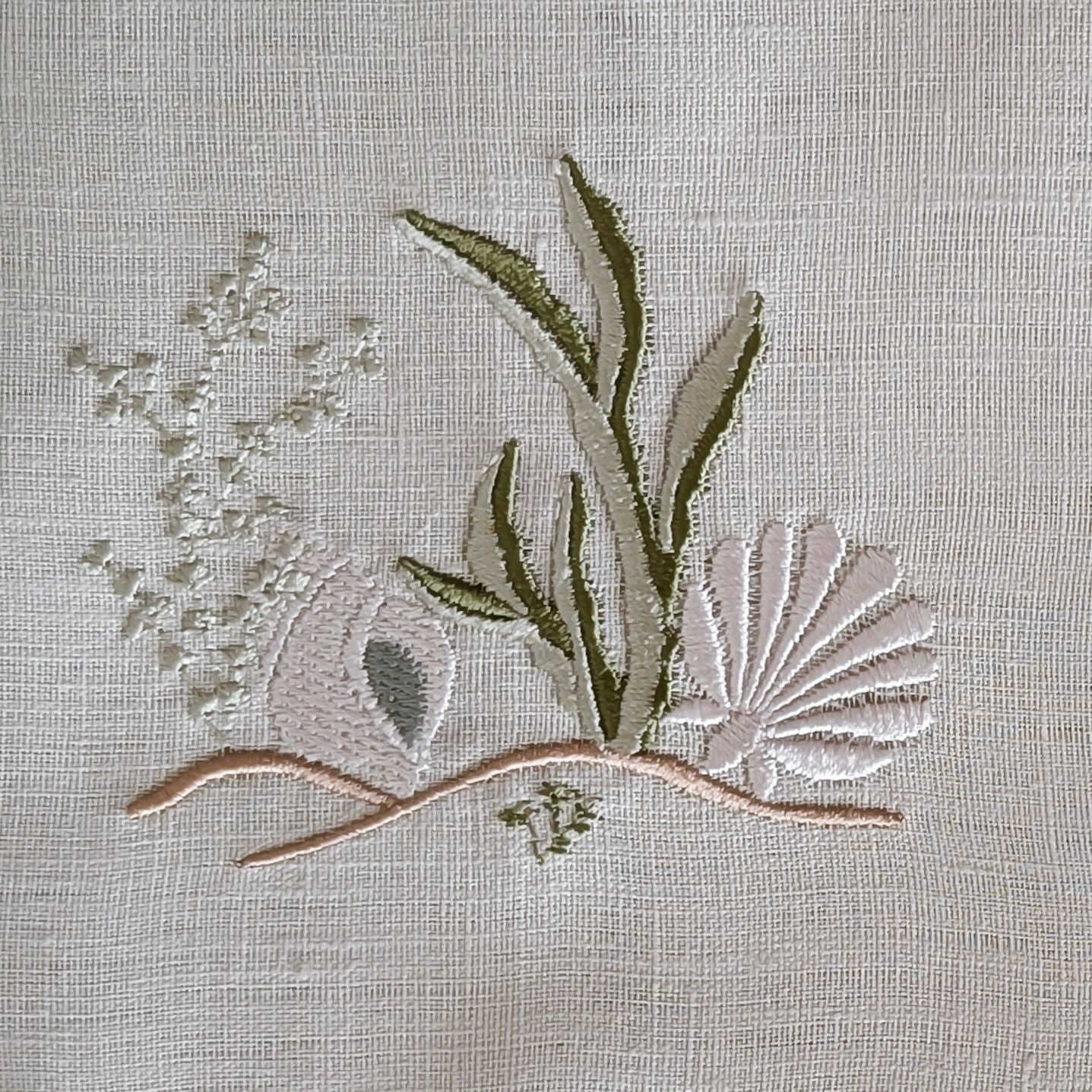 CORAL - Coral Embroidery Linen Bath Towels (set of 2)