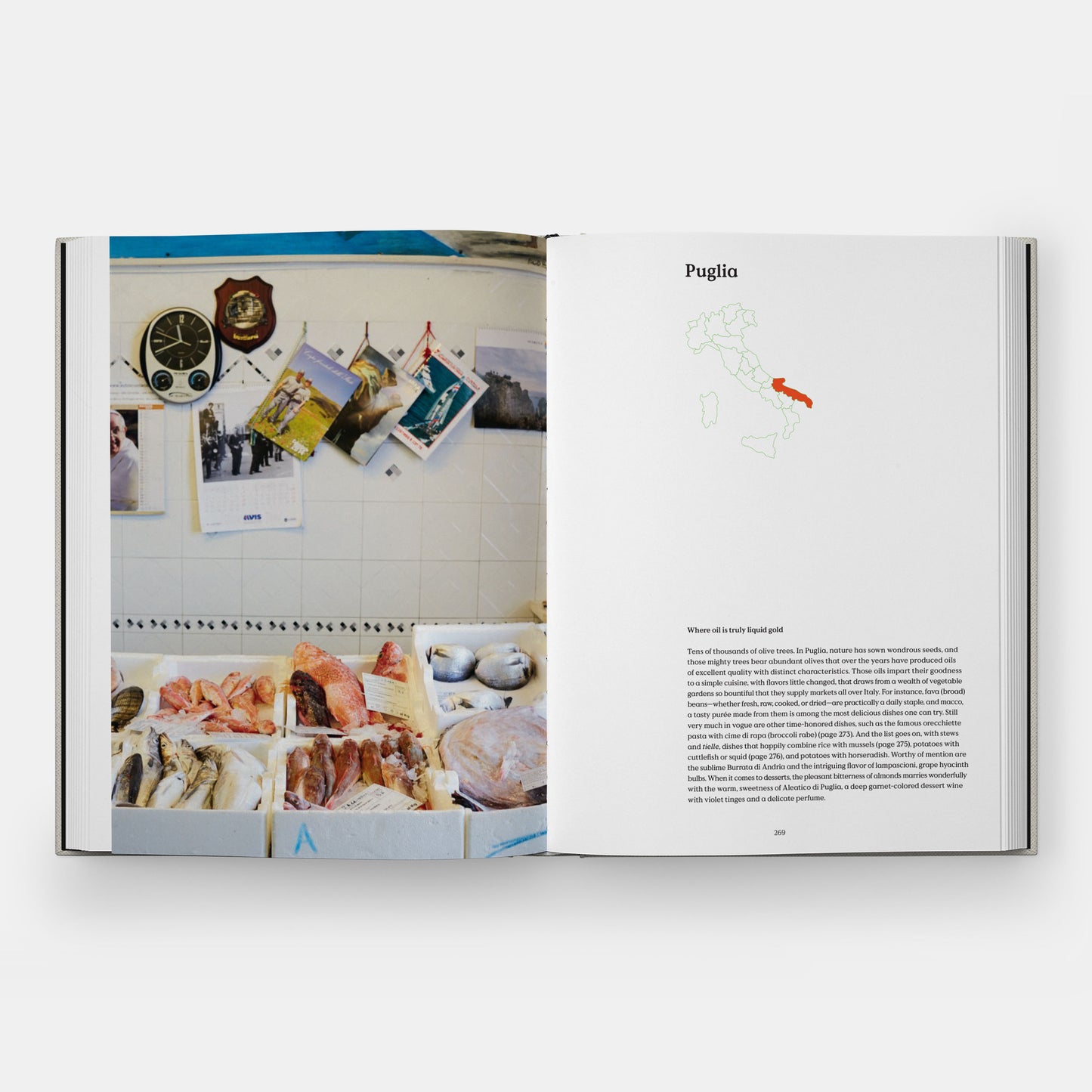 The Regional Italian Cookbook: Recipes from The Silver Spoon