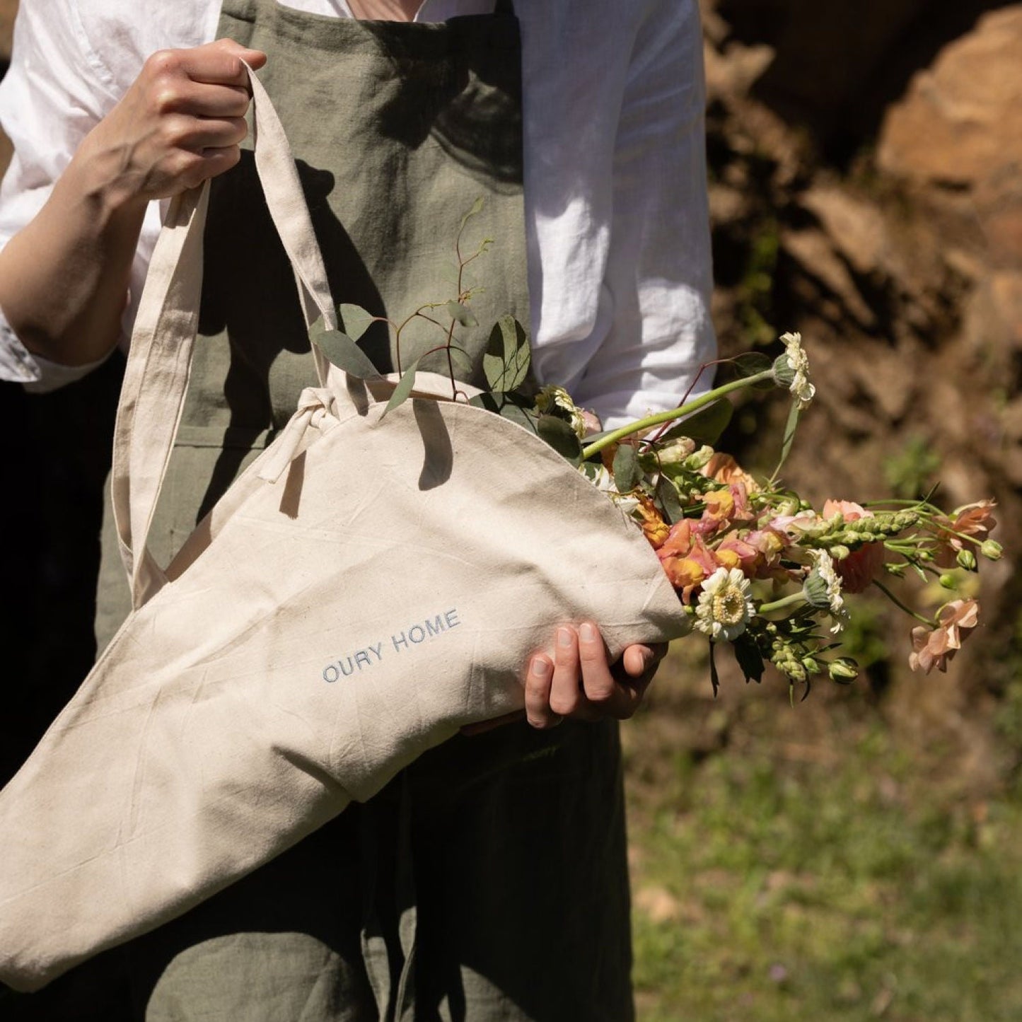 Flower Bag – Organic Cotton with Blue Embroidery