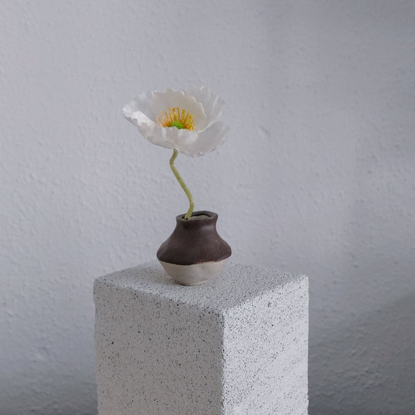 Emma - Mini Vase - Magdalena Clay