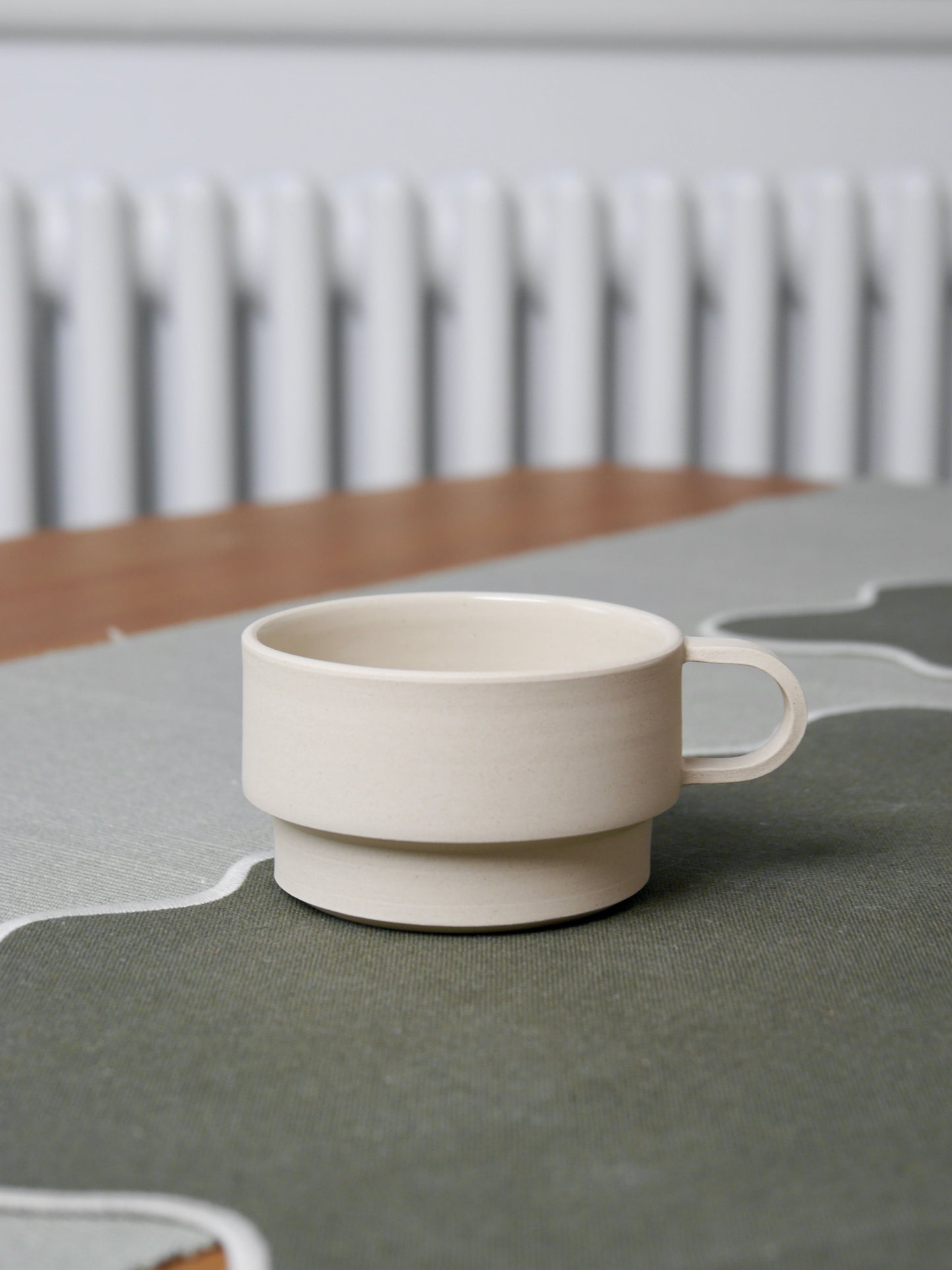 Angular Mug, Chalk