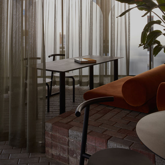 Eater Light Chair