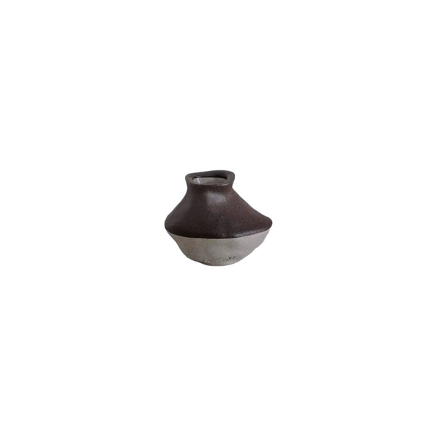 Emma - Mini Vase - Magdalena Clay