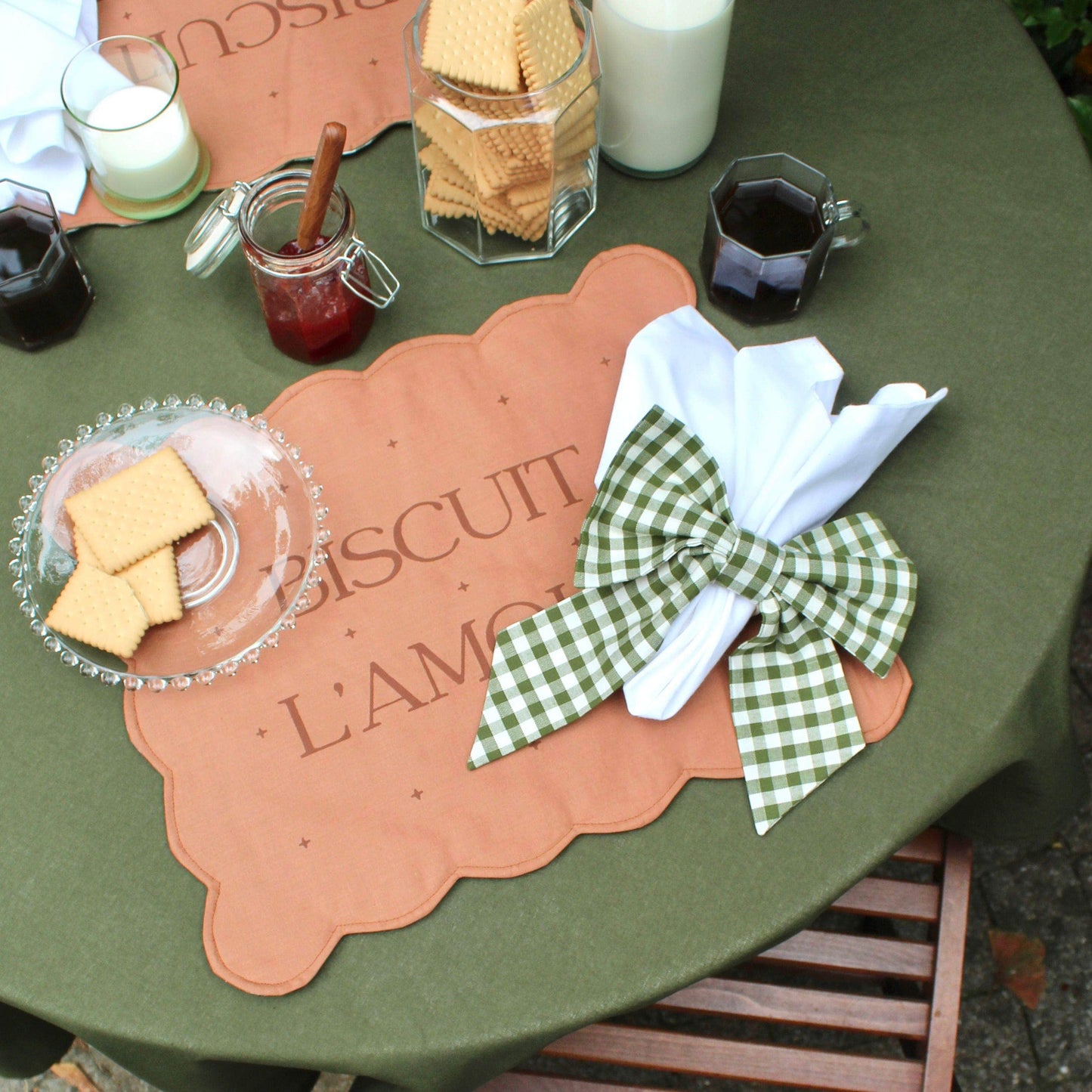 Biscuit L'amour Placemat Green
