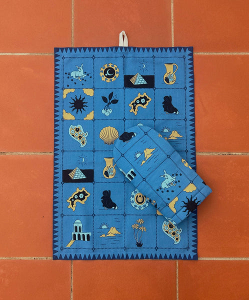 Redwork Oven Mitt in Blue