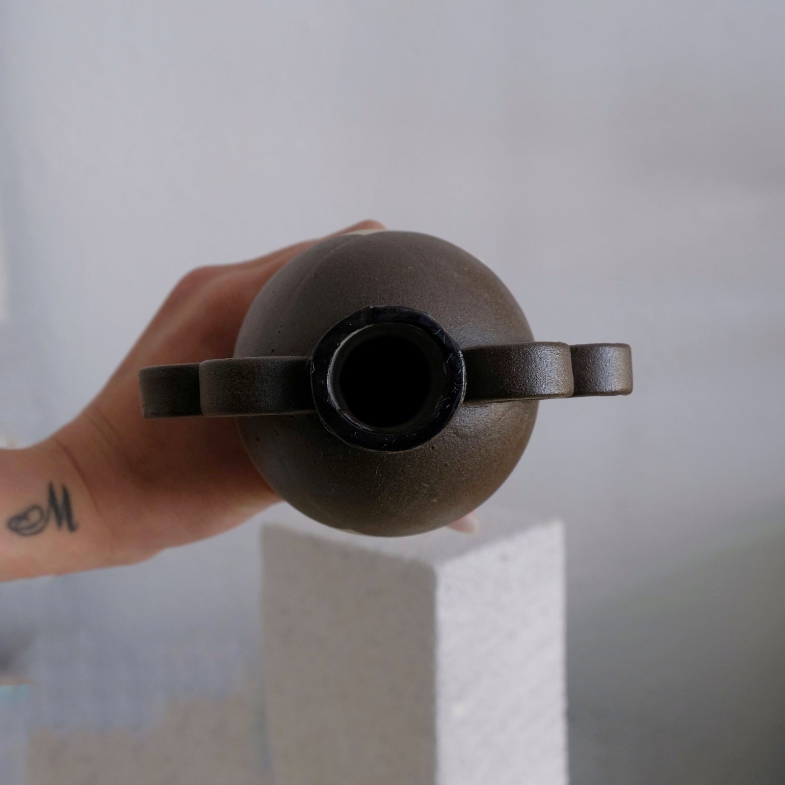 Alma-May - Stoneware Vase - Magdalena Clay