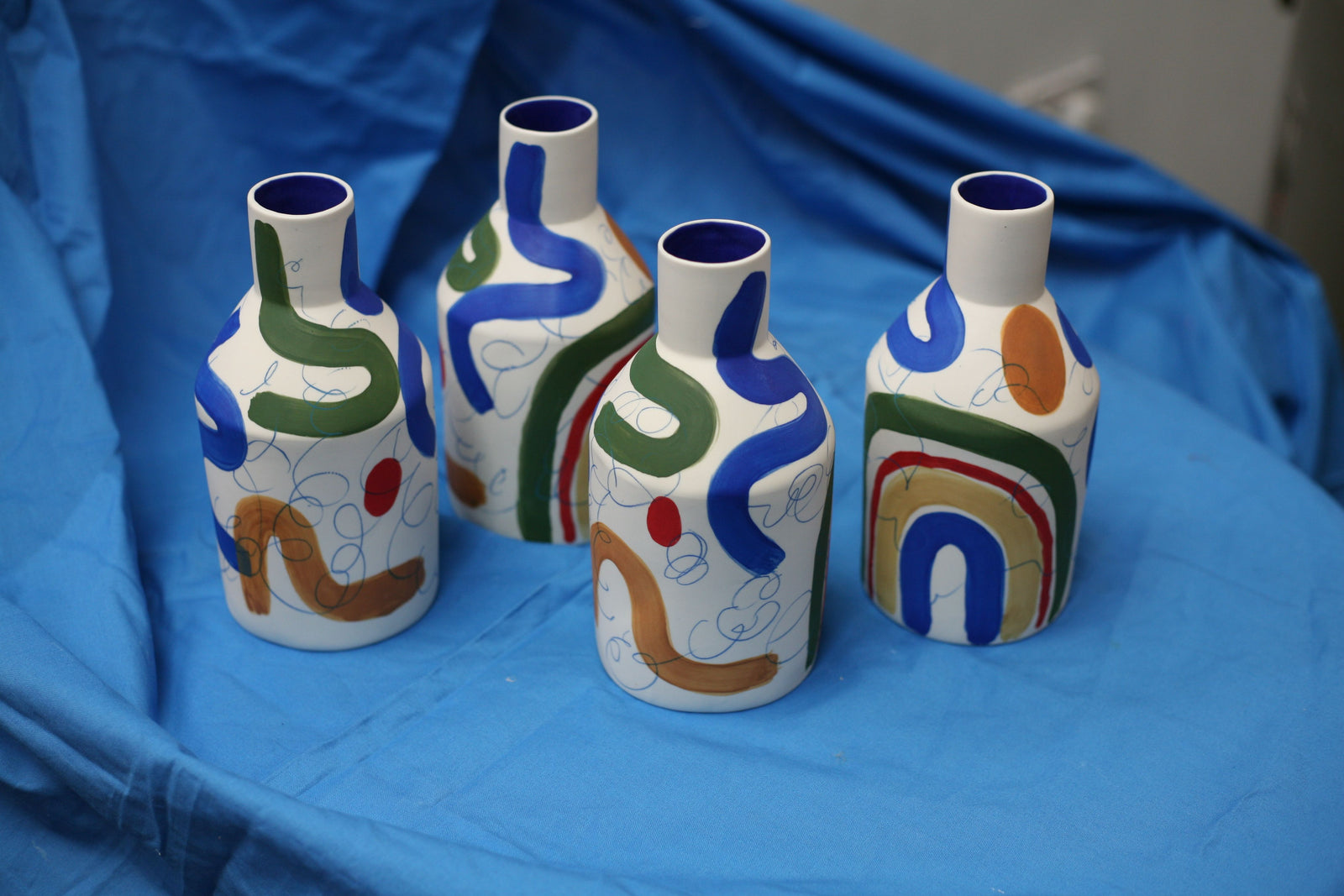 Bottle Vase in Porcelain and Brushstroke