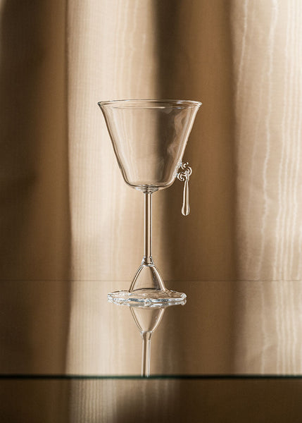 Sospesa Hand-blown Wine Glass with Charm