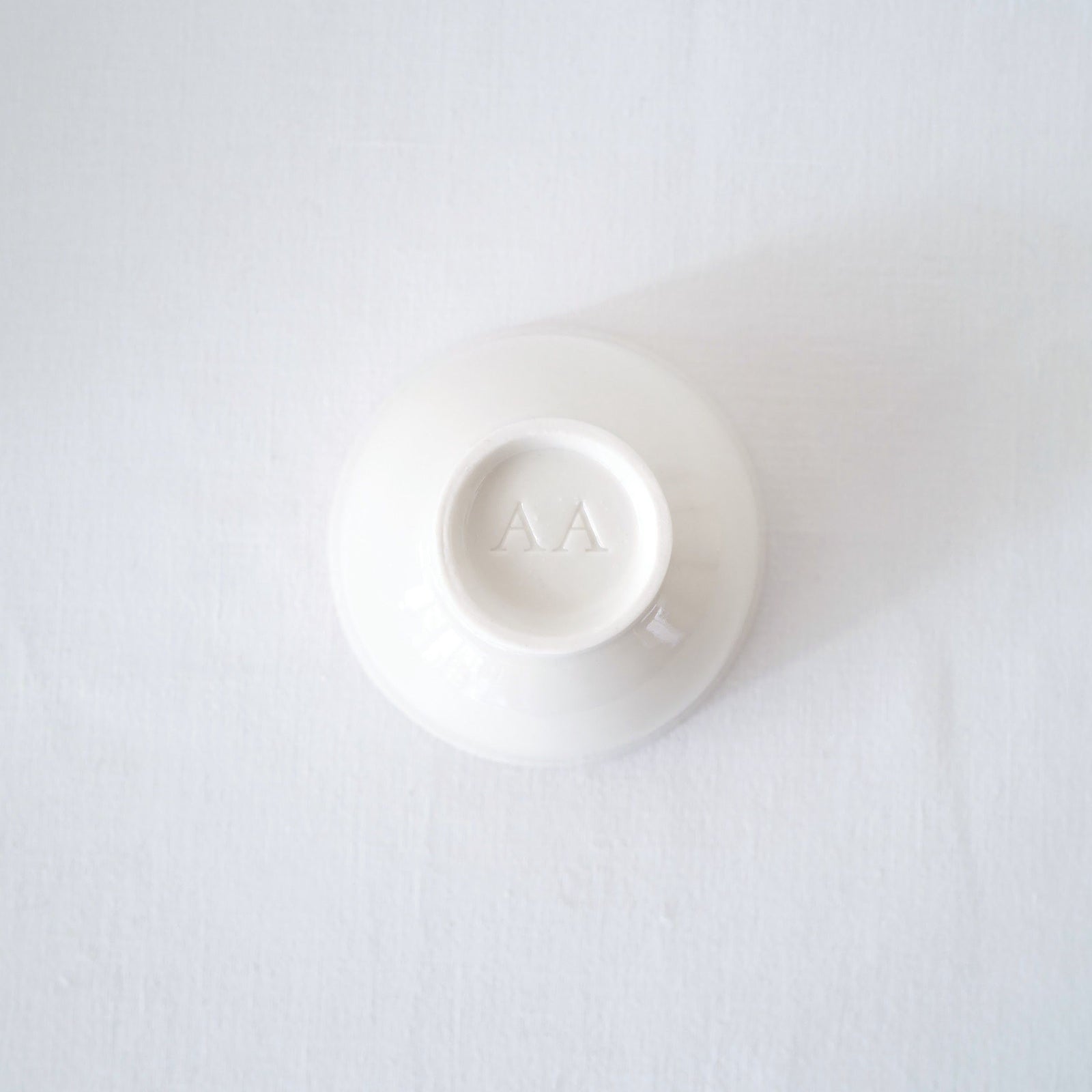 Small Cup in White - no handle