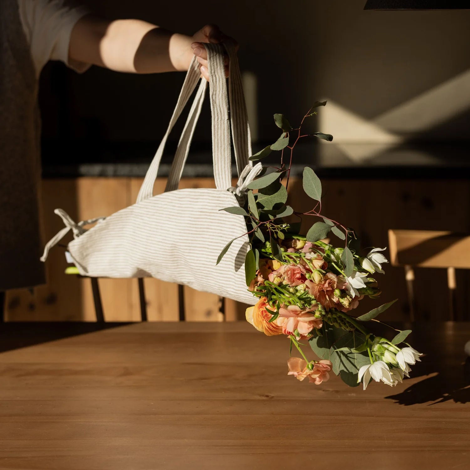 Flower Bag – Organic Linen with Beige Stripes