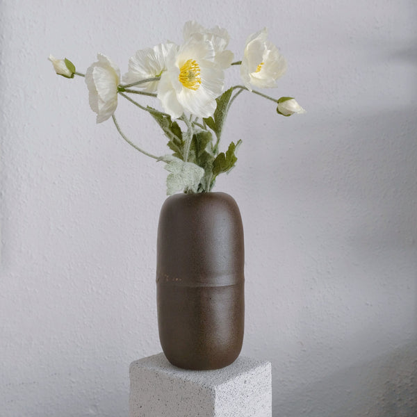 Eliana - Unique Ceramic Vase - Magdalena Clay