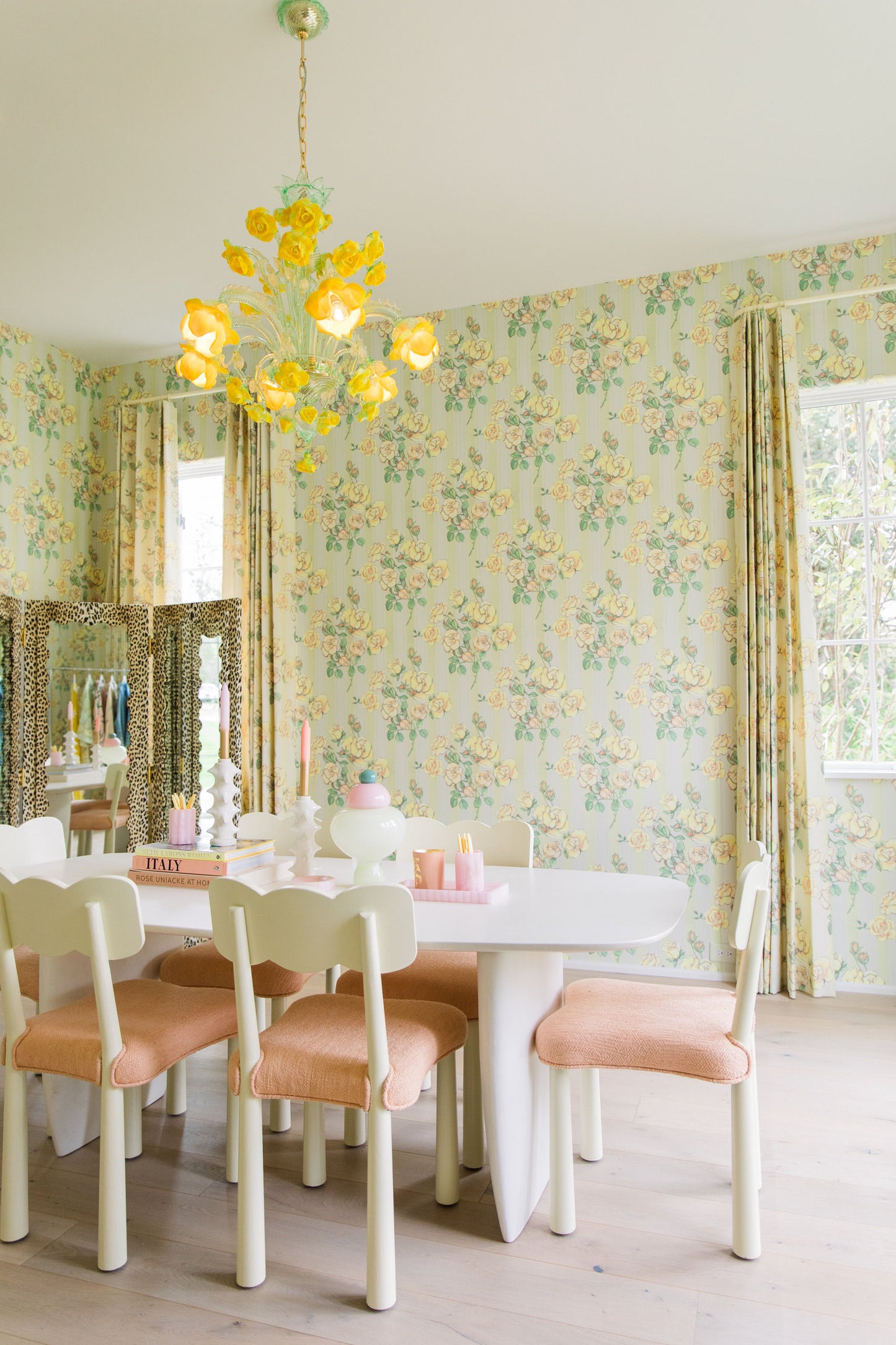 Roses For Charlie Wallpaper