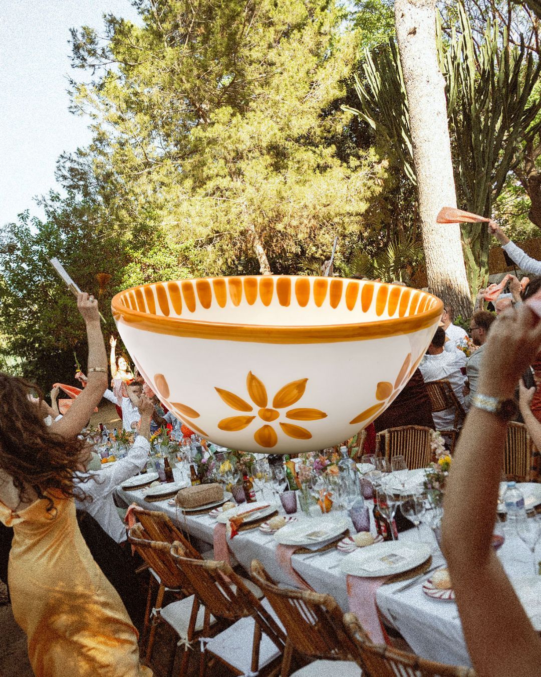 Veraneo Serving Bowl - Sunglow