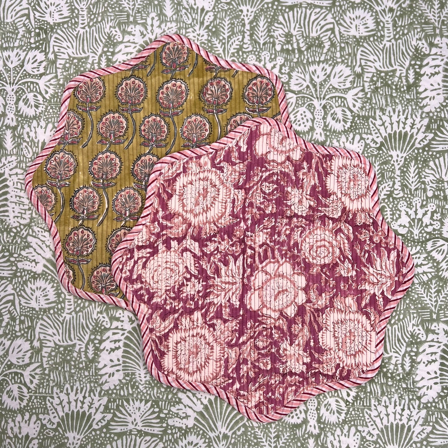 ‘The Breakfast’ Placemat - Scallop - Block Print