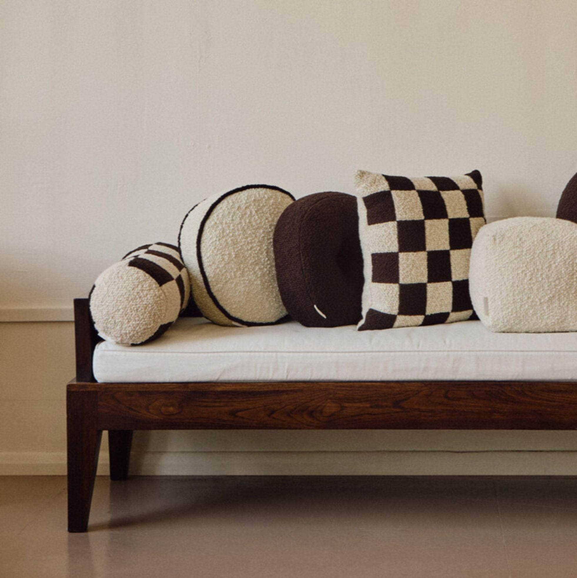 Le Carré - Wool Bouclé Checkered Cushion Chocolate/Eggshell