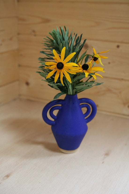 Diamond Vase with Double Handles in Heavy Speckle