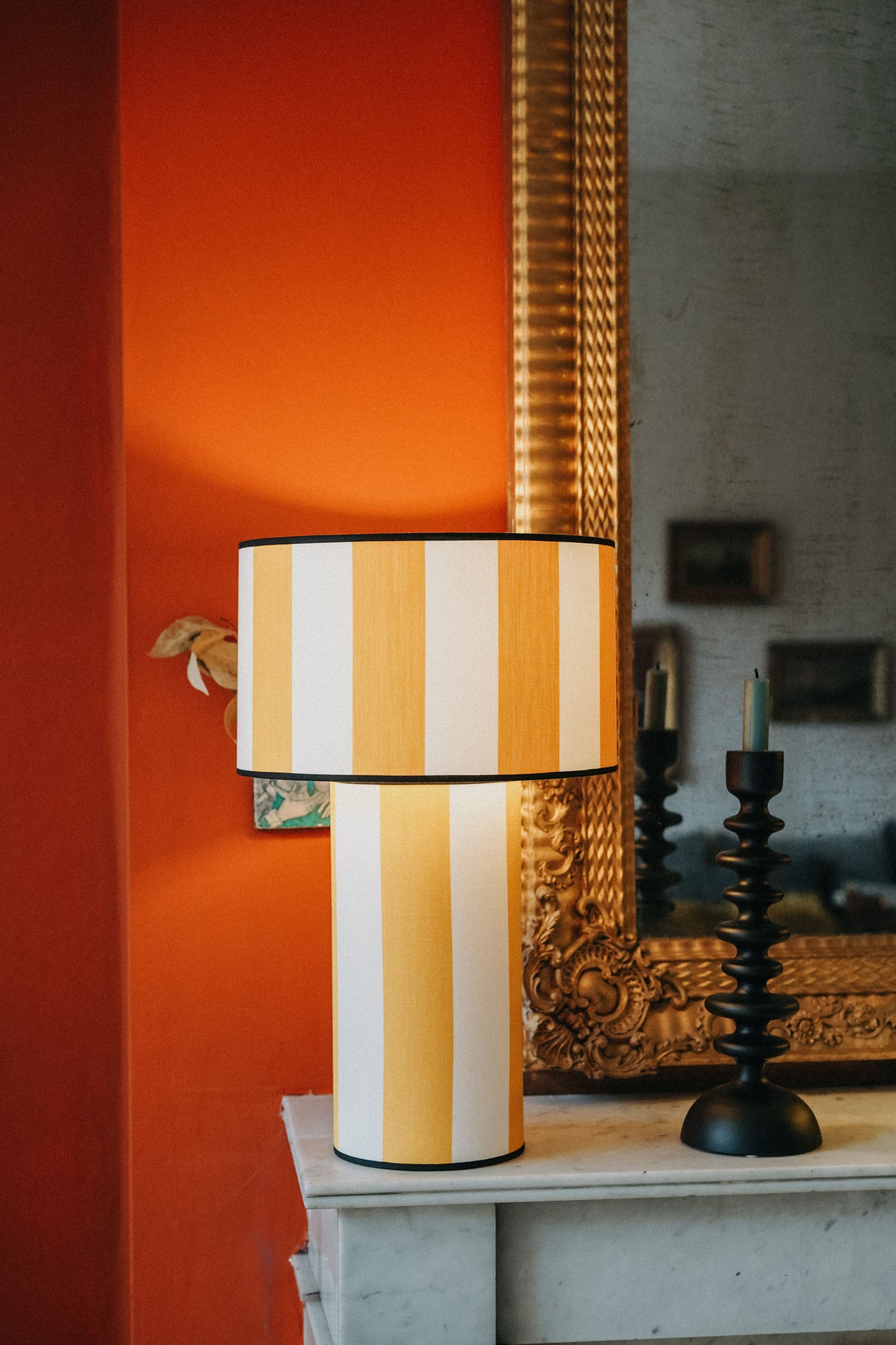 OCTAVEO - Yellow and White Striped Deckchair Table Lamp