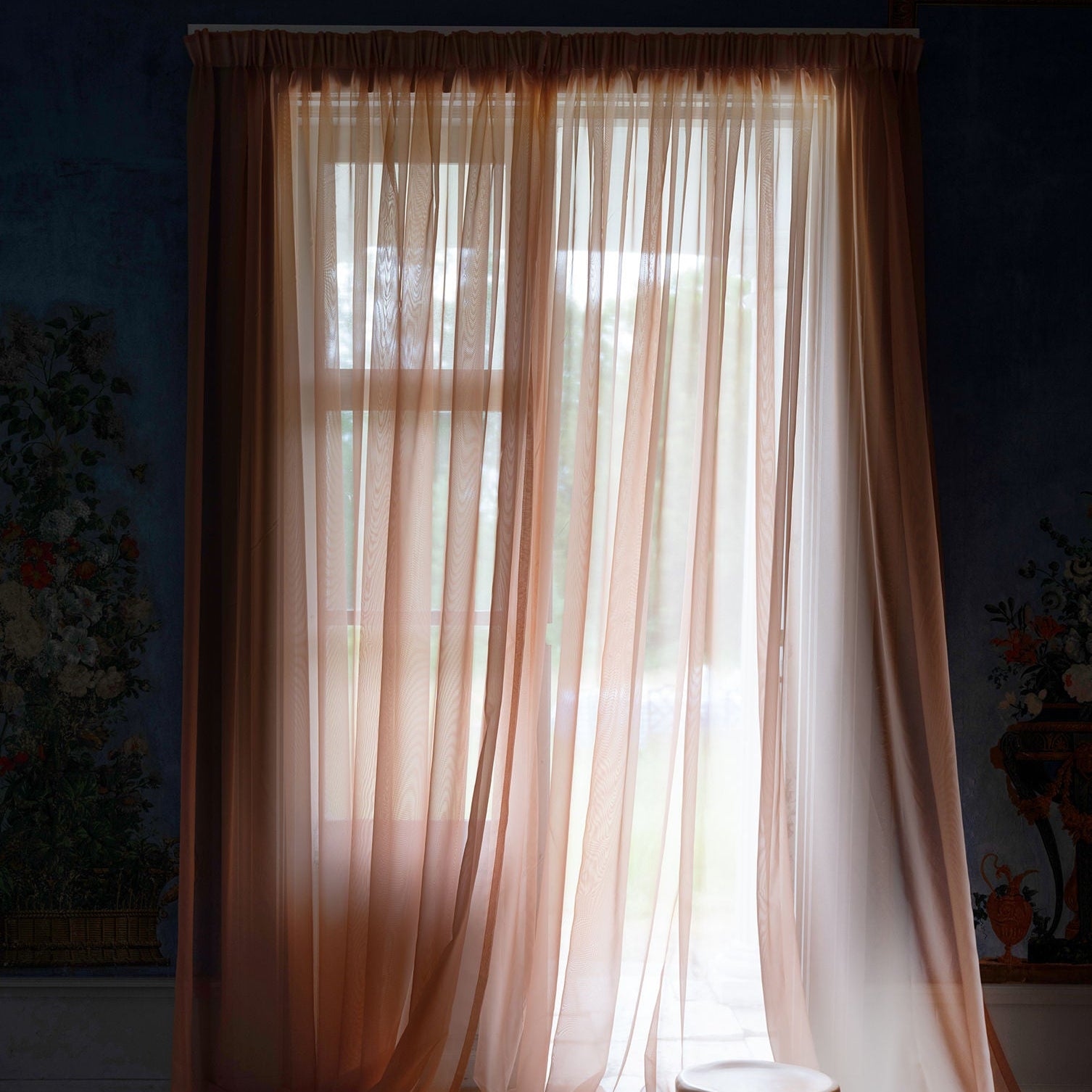 Curtain Hotel Sheer Soft Rouge