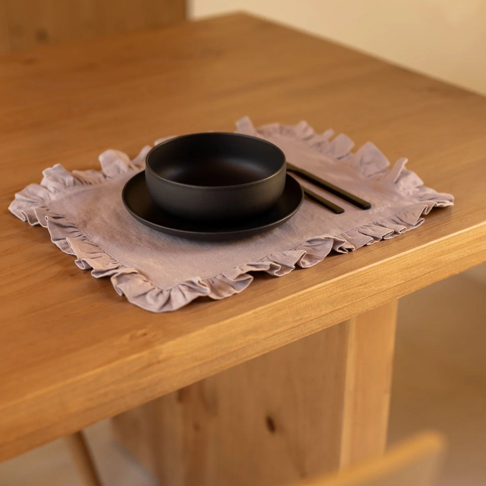 Pink Ruffled Linen Placemats with Embroidery – Set of 2