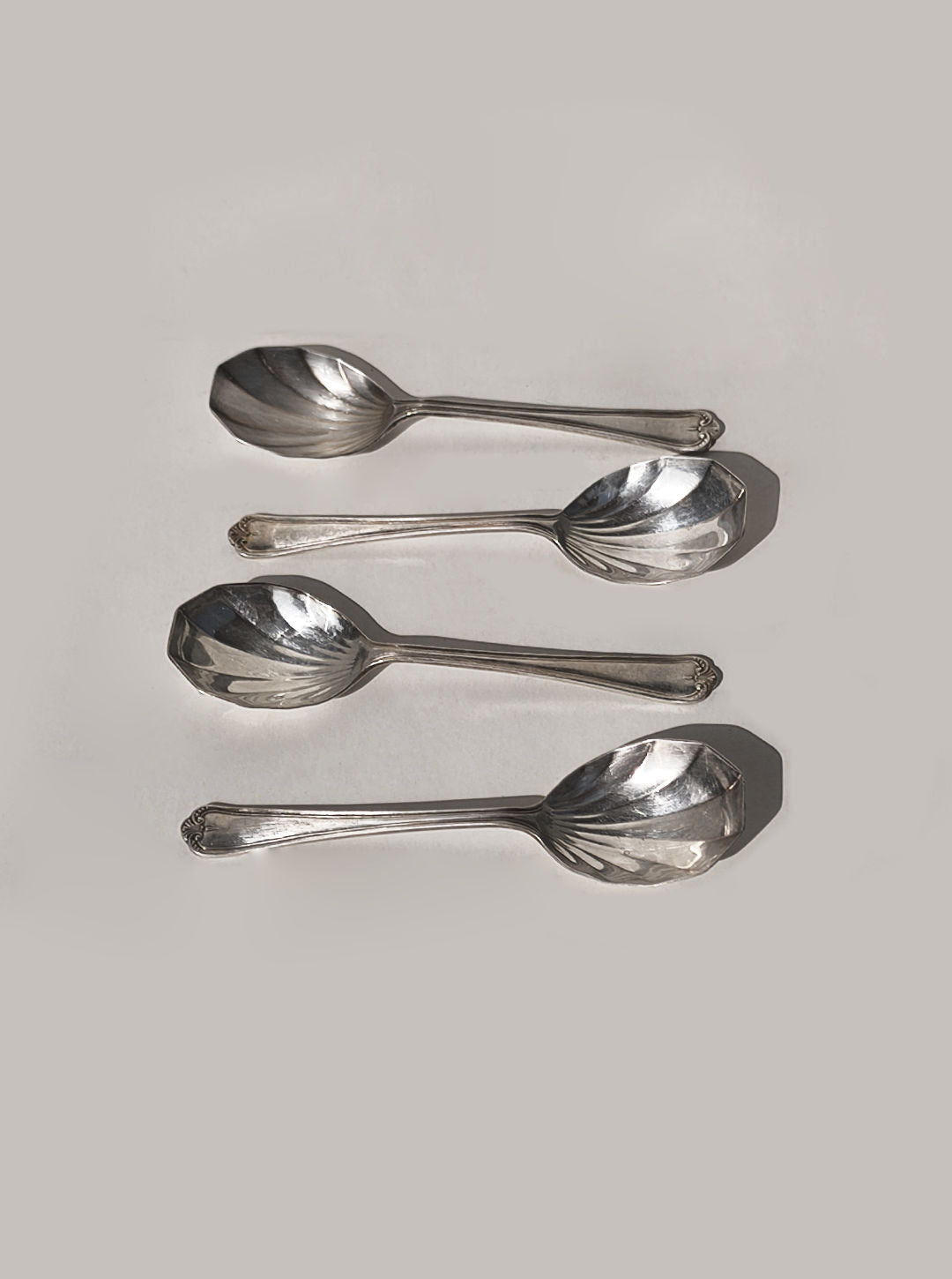 Set of 4 Shell Spoons