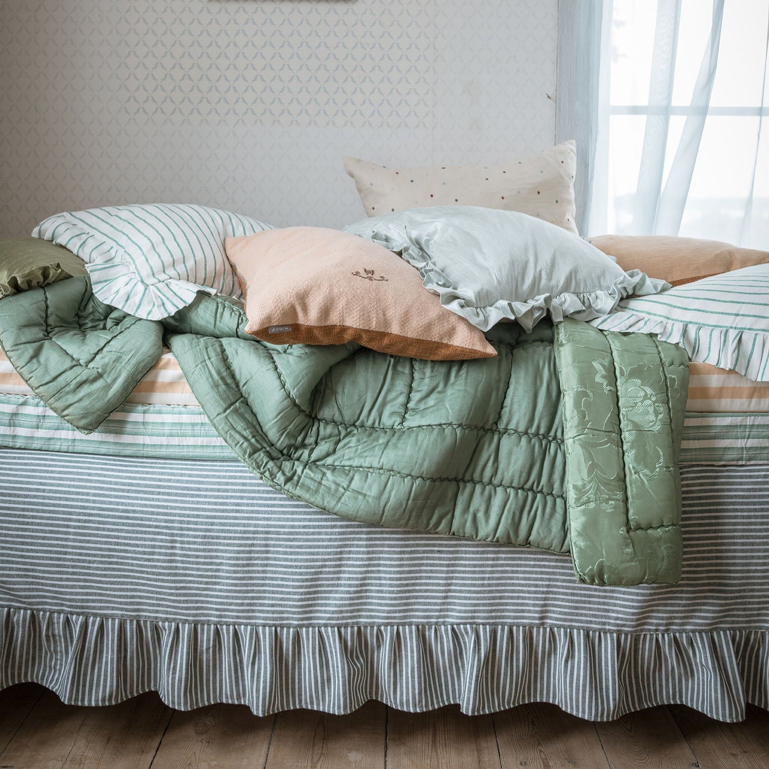 Frill Cushion Stripe Green