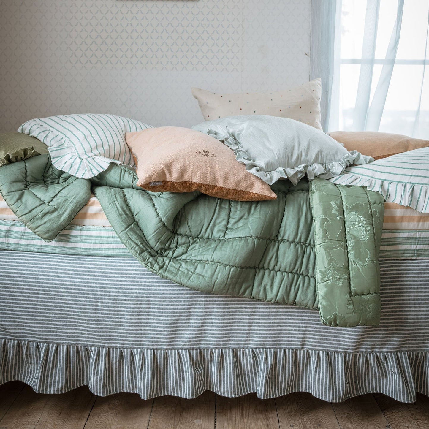 Frill Cushion Stripe Green
