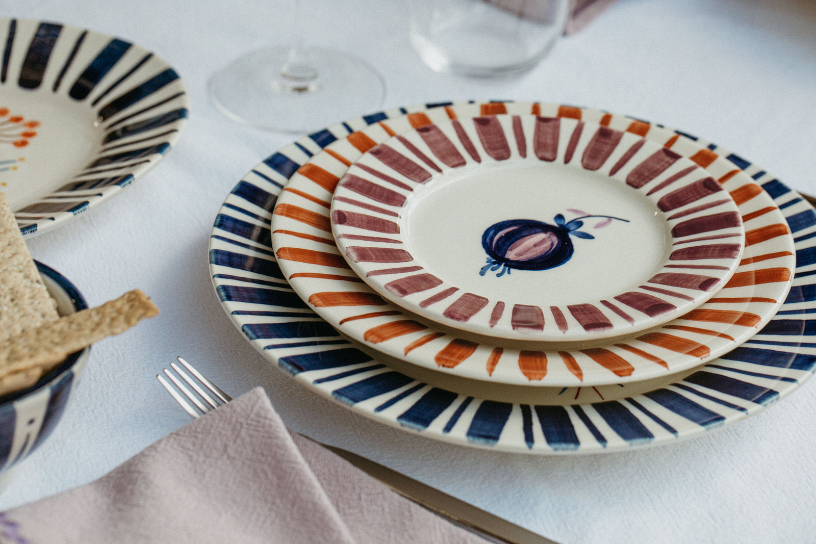 Deep Blue Dinner Plate – The Portuguese Chitas