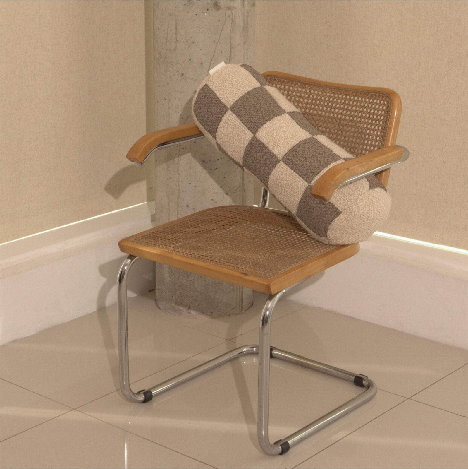 Le Cylindre - Wool Bouclé Checkered Bolster Sawdust/Eggshell