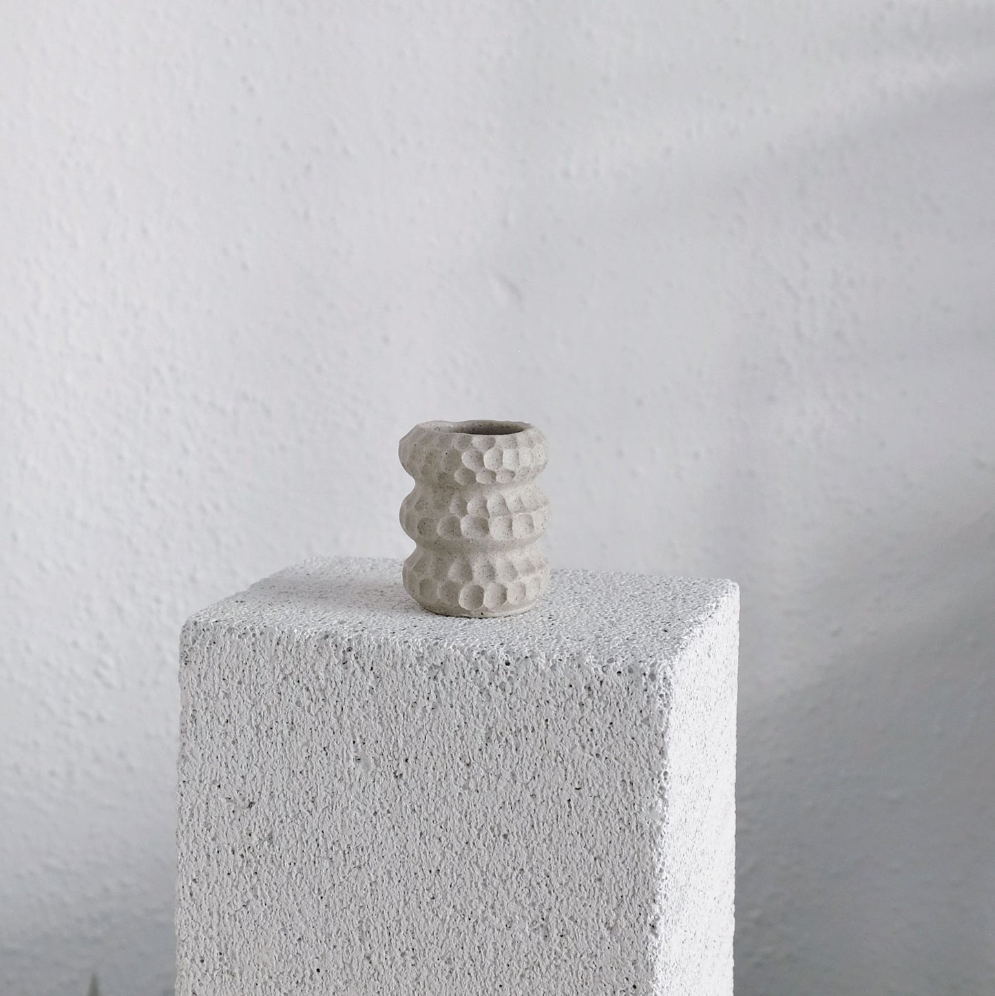 Hanna - Ceramic Mini Vase - Kufstein Wild Clay