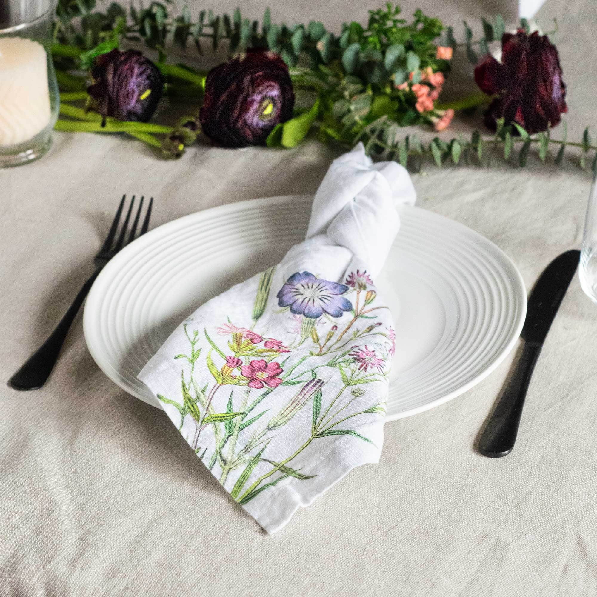 Linen Napkins WILD FLOWERS Set of 6 White