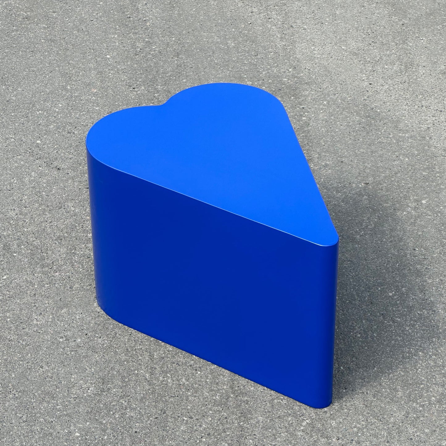 Heart ST - Powder Coated Steel Side Table