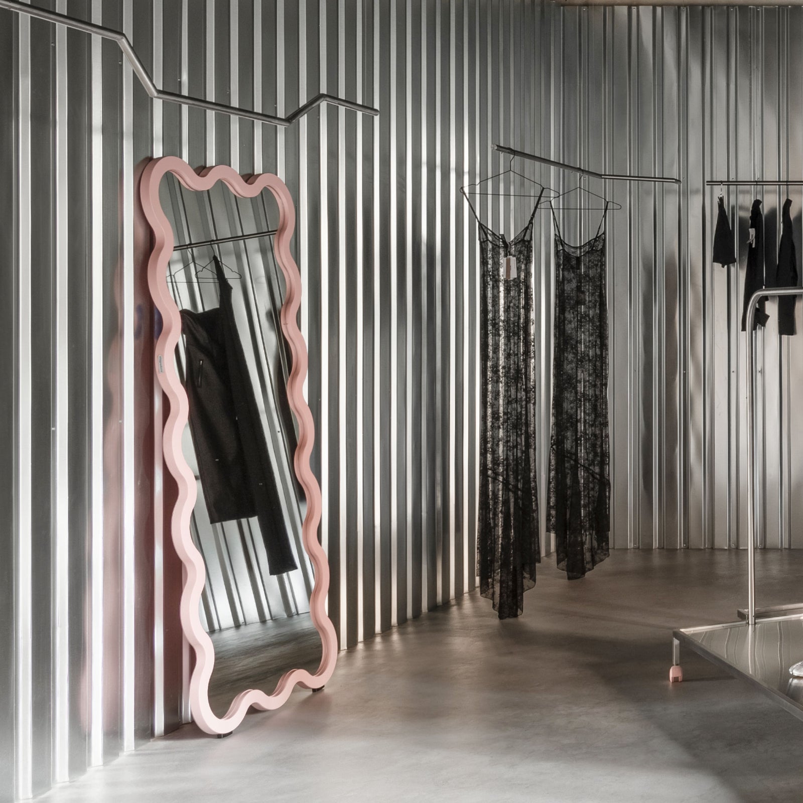 Hvyli 16 - Full Length Mirror