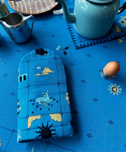 Redwork Oven Mitt in Blue