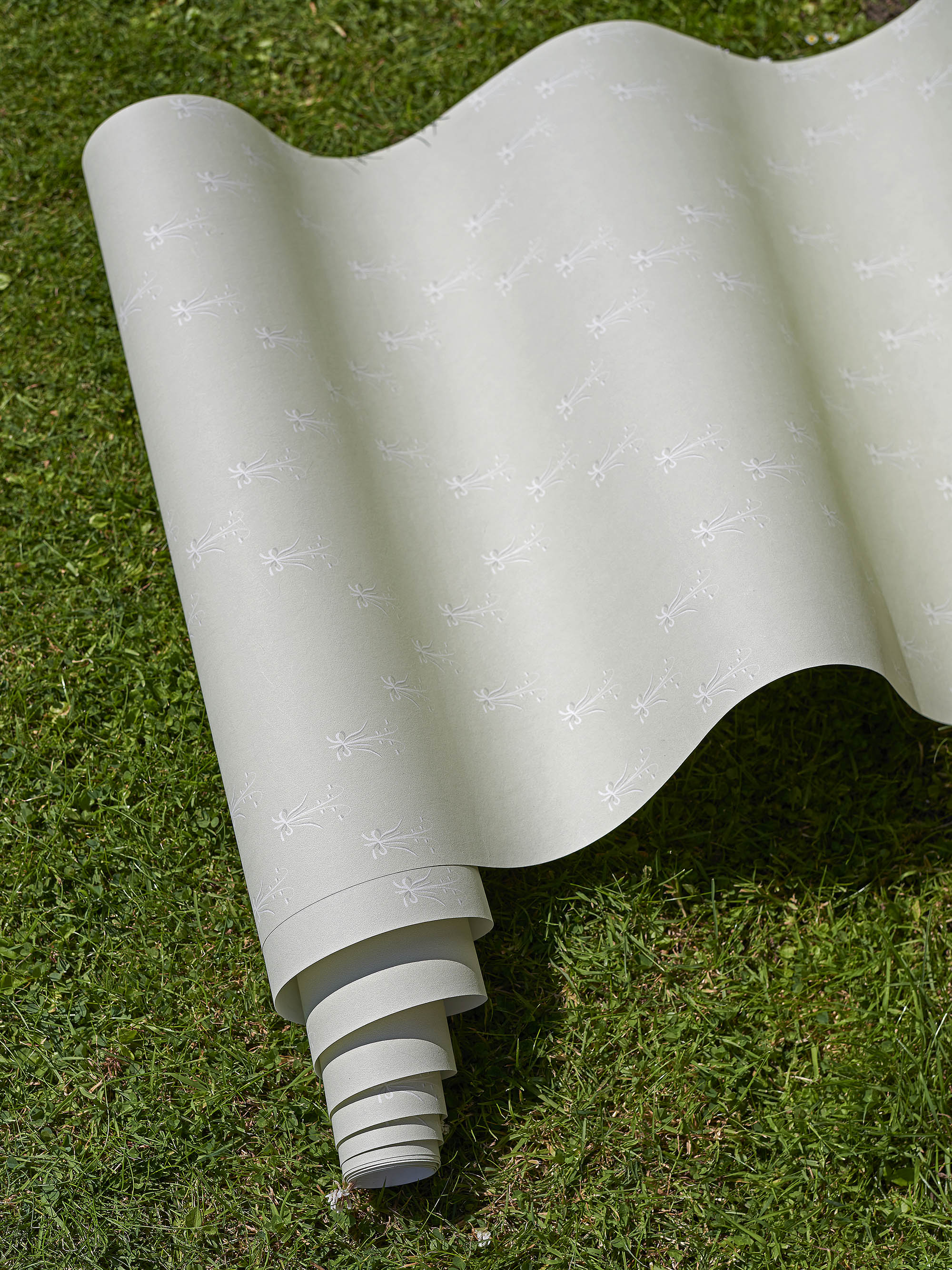 Of The Valley Wallpaper – FRENCH APPLE