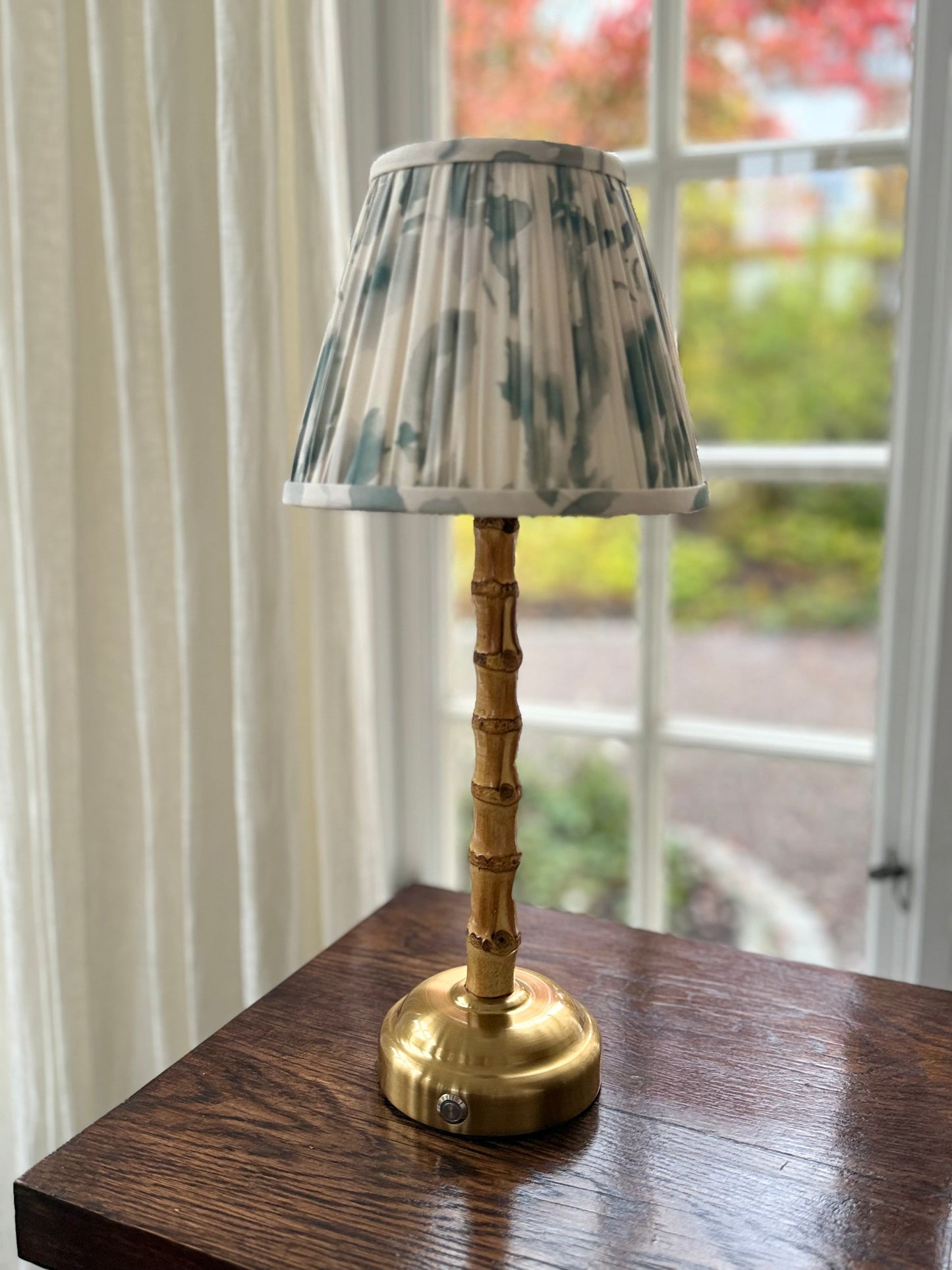 Antibes - Rechargeable Table Lamp (Green Magnolia)