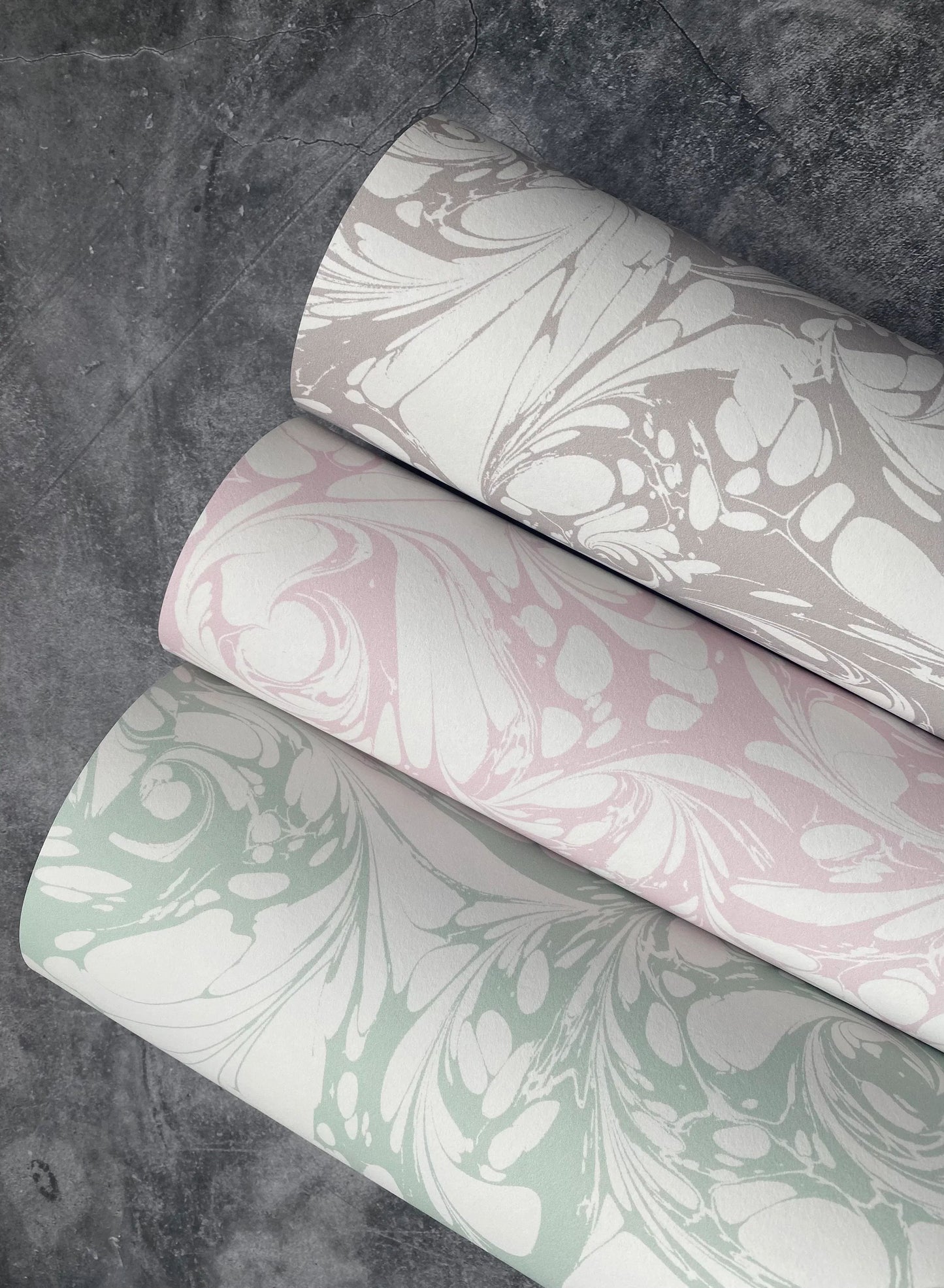 Marbled Wallpaper - 'Flourish' Col: Willow - Eco Non-Woven