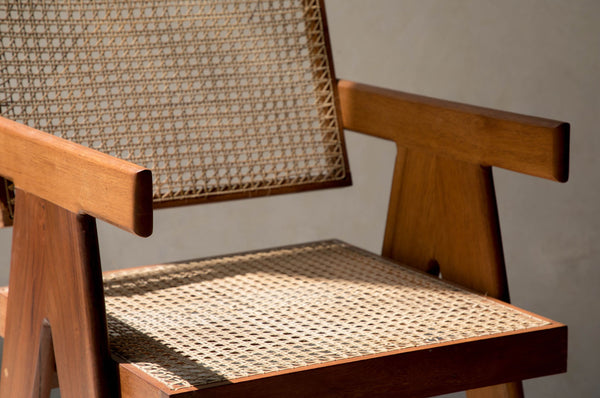 Piltra Chair