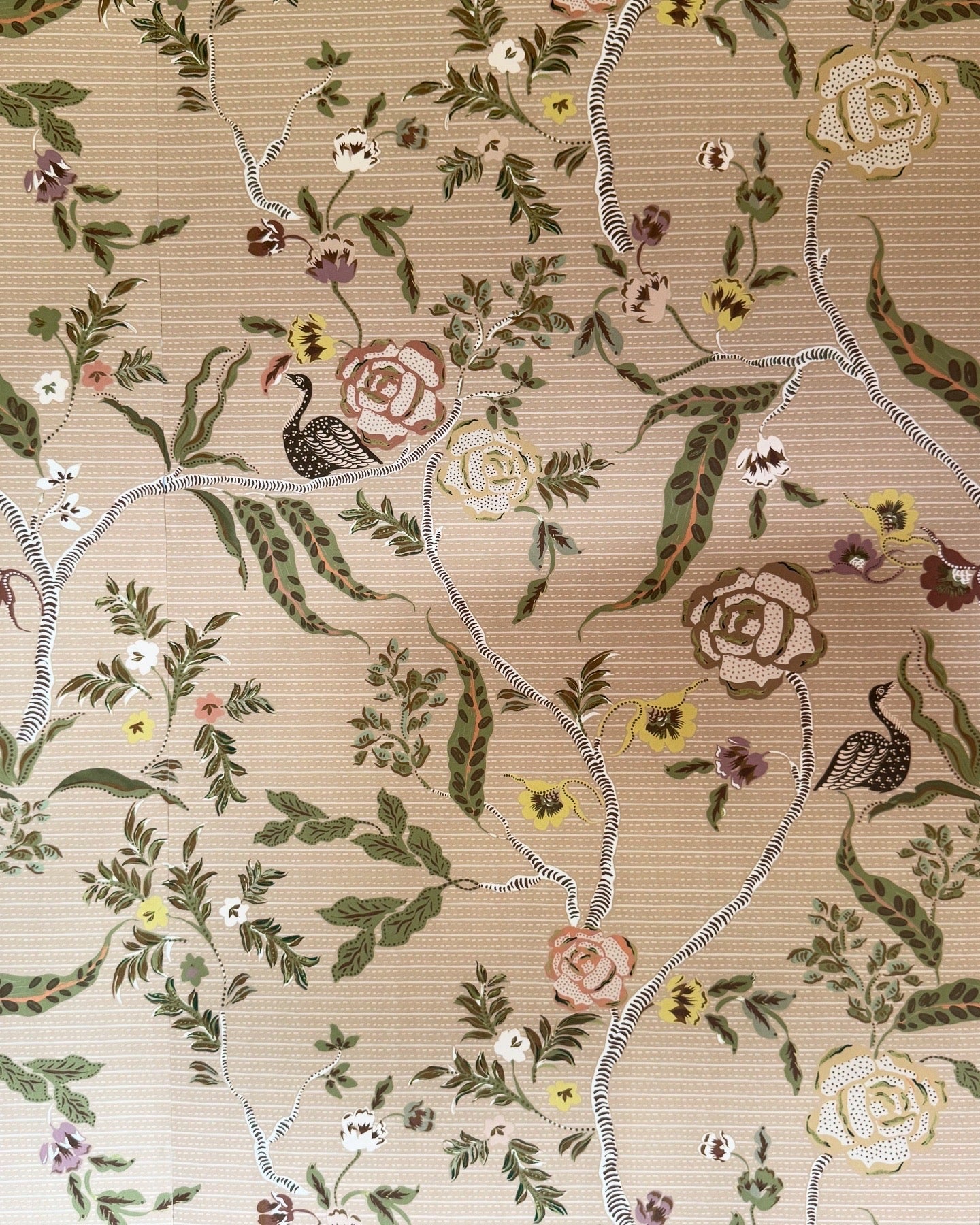 Eversley - Coral Moss (Wallpaper)