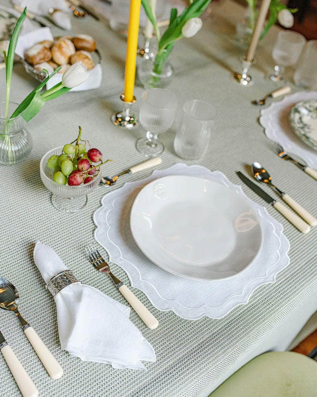 Grata Placemat, White on White