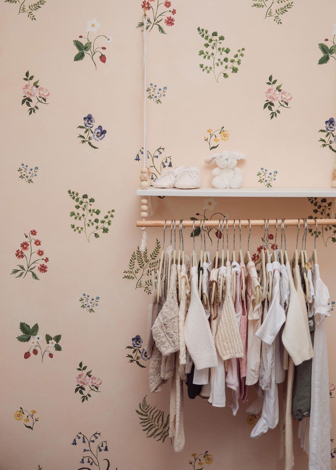 Herbarium Wildflower Wallpaper - Blush