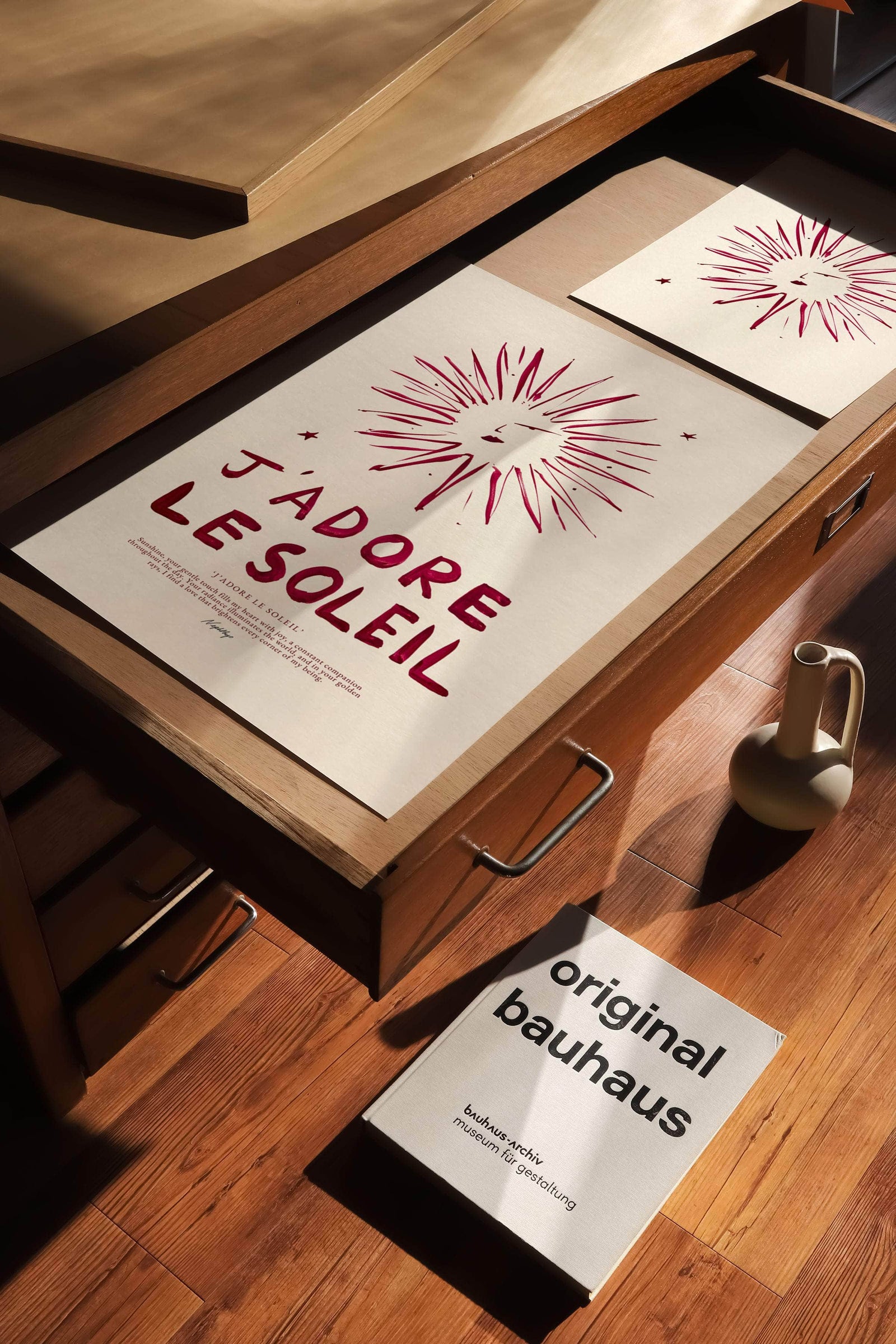 J'adore Le Soleil Print(Brush Stroke Red)