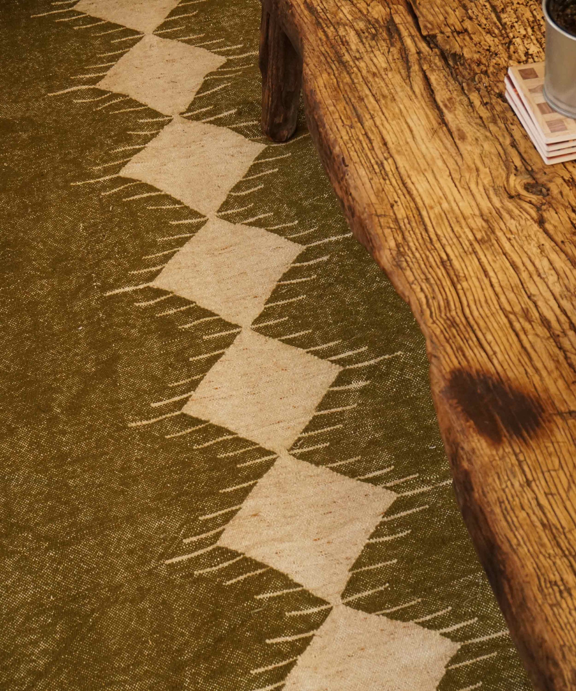 INNA Rug 270/ 200 cm