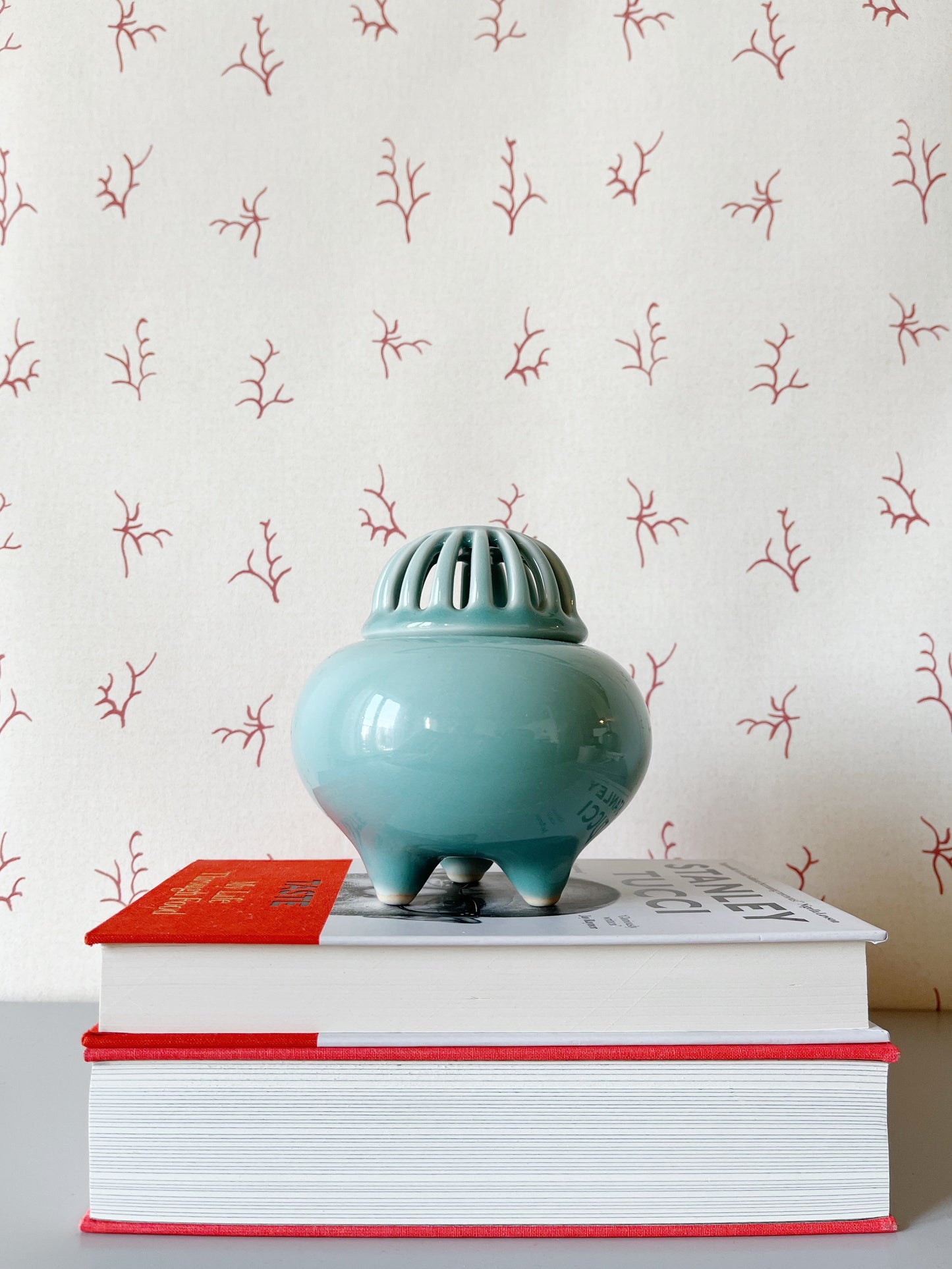 Teacup Corals Wallpaper – GRANDESSE